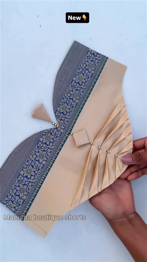 Manisha saini on Instagram: "Designer sleeves design #reels #viral #sleeves"