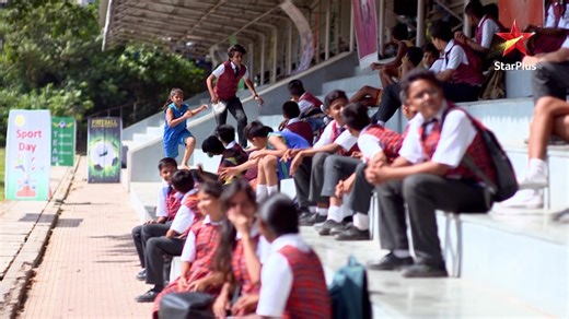 672K views · 31K reactions | Race se pehle Prince ne kiya Durga ko ghayal! Kya Durga ka hausla de paayega usey kaamyaabi? Iss Dilchasp Kahani ko Jaanne ke liye dekhiye #MeriDurga! #starplusoriginal #meridurga #durga #paraskalnawat #sanjayahlawata #vickyahuja #bansi #acerunner #dreams #dreamchaser #passion #love #circumstances #entertainment #trending #trends #viral #show #episode #explore #classics #oldshow #facebookpost #facebook | StarPlus | Facebook