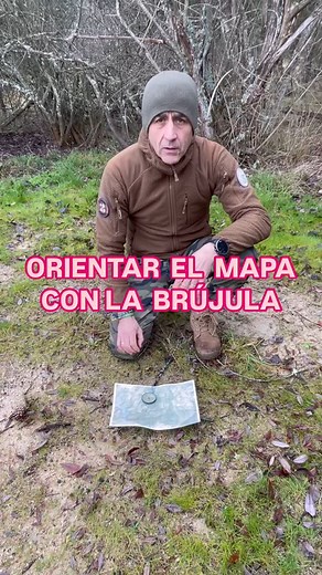Orientar un mapa con la brújula | F.J. Supervivencia