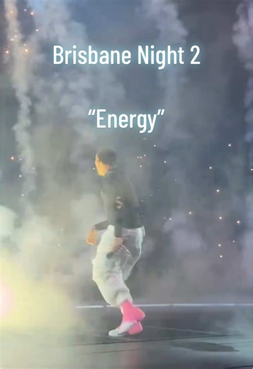 Drake Performs 'Energy' Live in Brisbane Night 2