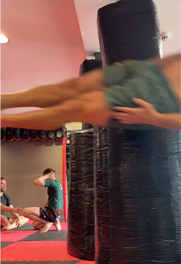 Normal stuff __________________________ @Fumetsu® code DNAMMA __________________________ #finishingmoves #mma #muaythai #bjj #wrestling