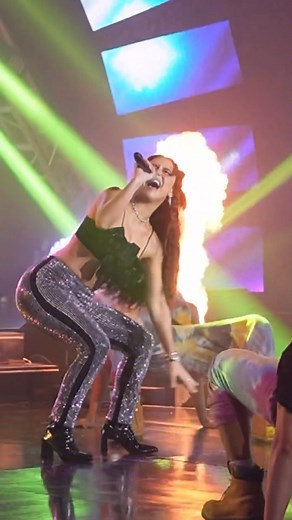 715K views · 30K reactions | live footage from last sunday’s performance, thank you my @asapofficial family 懶 thank you also to my glam angels @marbentalanay @cathsobrevega @riri.verano @valeriecorpuz_ & shoutout to Gelai for the fiiireee choreography and the amazing @gforce_official dancers  let me know if you wanna see the whole performance!! ❤️ | Yassi Pressman | Facebook