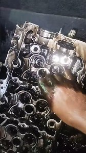 Engine Head Cleaning 🔧#mechanic #automobile