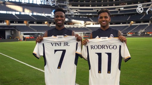 Vinicius: "Me inspiro en Cristiano Ronaldo. Es un ídolo para mí"