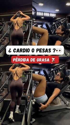 CARDIO O PESAS: LA DIFERENCIA QUE NADIE TE EXPLICA 👇🏻👇🏻 🚶‍♀️ El cardio es como si te pagaran por hora de trabajo. Quemas calorías mientras estás en movimiento, pero una vez que terminas, el gasto energético se detiene. No tiene un efecto prolongado en tu metabolismo, y su impacto ocurre solo durante la actividad 🕒❌ 🏋️‍♀️ En cambio, entrenar con pesas es como tener una propiedad alquilada. Te da beneficios incluso cuando no estás entrenando. Más masa muscular = mayor gasto calórico diario,