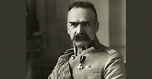 To ojciec niepodległości Polski. Był też dyktatorem, rządzącym twardą ręką