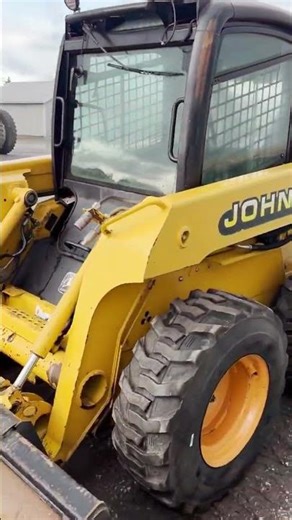 2001 DEERE 250 For Sale