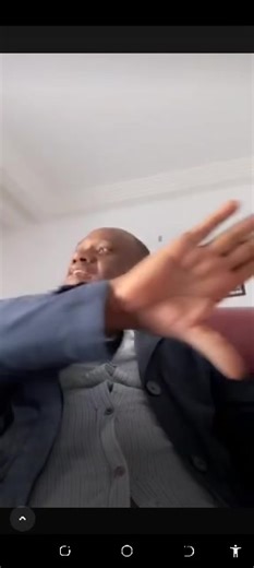 2.3K views · 13 reactions | #Guinée : bienvenue en Guinée, où des mouvements de soutien du Général Mamadi Doumbouya poussent de jour en jour. Après les chanteurs, c'est le tour des influenceurs. Suivez AGI TV Officiel | Réveil Africain | Facebook