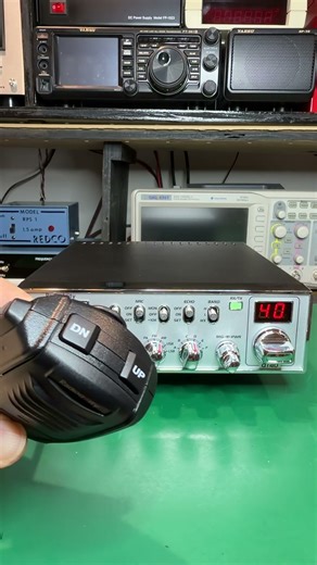 Radioddity QT40 Built In Frequency Counter