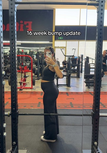16 Week Pregnancy Bump Update: Growing Baby Bump Journey