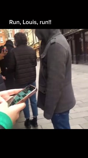 Escaping Miss Gr00mer: Louis Partridge and Sydney Chandler