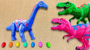 T-Rex Tyrannosaurus Find Eggs, Assemble Long Neck Dinosaur | Kids Toy TV
