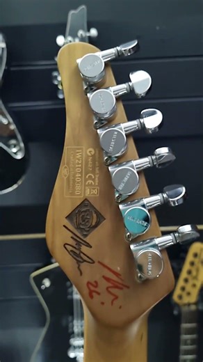 GUITARRA SCHECTER NICK JOHNSTON SIGNATURE TRADITIONAL ATOMIC CORAL