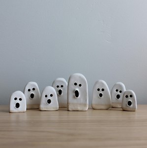 Ghost Pottery Figure, Halloween, Ghost Figurine, Ceramic Ghost, Ghost, Halloween Ceramics, Tiny Ghosts, Halloween Decoration, Pottery Ghost - Etsy