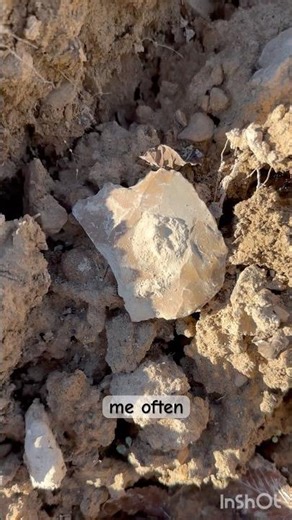 Large piece! #arrowhead #arrowheadhunting #artifacts #artifacthunting #rockhounding #nativeamerican