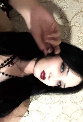 Gothic Vampire Fashion: Embrace Your Dark Style