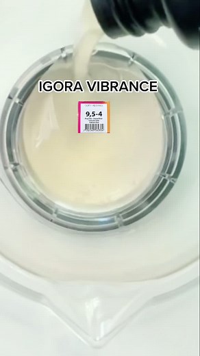 IGORA Vibrance 9,5-4 by Schwarzkopf: Benefits & Application Guide