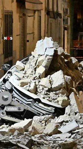 Earthquake in the Italian city of Naples
