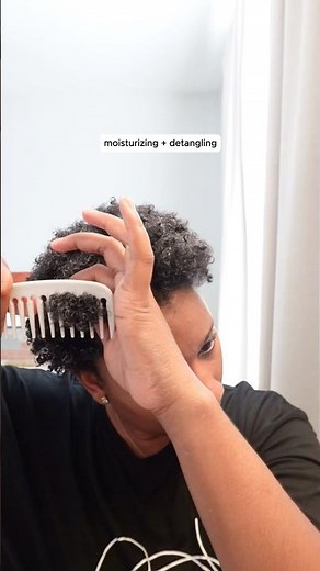 moisturizing and detangling my short natural hair #haircare #shortnaturalhair #type4hair #washday