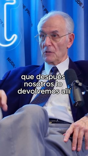 Parte 3/3 | En el momento de la muerte final se pasa por tres etapas: 1-Se desconecta el neocórtex. El individuo pierde la conciencia. 2-En el segundo nivel está el cerebro medio, el sistema límbico. Donde se sitúa la vida emocional. Es una etapa de agitación. 3-Desconexión del cerebro basal, también llamado reptiliano, que es donde se controlan todas las funciones vitales (el corazón, la respiración, la temperatura, el metabolismo…). *Ver entrevista completa en el Canal de Youtube de "Nude Proj