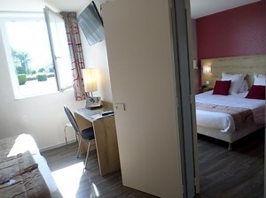 [Hot Item] Family Connecting Room Doors Double Way Open Wooden Interconnecting Doors in Foshan