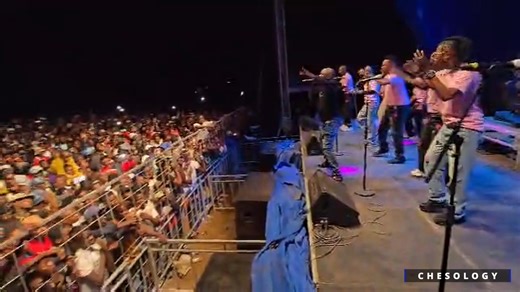 Merry Christmas hama dzinodiwa pasi rese ,tive ne zuva rakanaka . MUNDIKUMBUKE LIVE MUREHWA . #BandreVanhu #christmas2025 #Chesology #ayayaaaaaaa #KUPAKUTURIKA | Alick Macheso