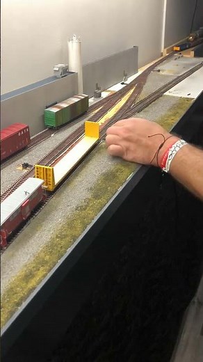 Shunting Gondolas on a Small HO Scale Switching Layout #modelrailwaylayout #hoscale #modeltrains