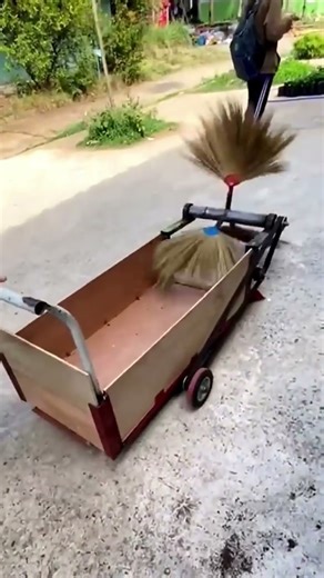 Low-Cost DIY Sweeping Machine – Innovation by Young People