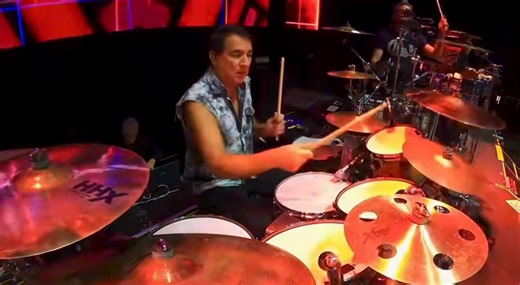 NEW Drum Cam Video! “Introduction”- First song of the show, and it was also the first song of the first album of Chicago Transit Authority in 1969! Song written by Terry Kath. To watch the Full Video: https://youtube.com/@walfredoreyesjrvideos This is my “In ear monitor” mix, not front house mix or a full mix of the whole band. Our monitor guy Scott Koopmann mixes my “in ear monitors”, then @johnnysilas puts audio and video together 🙏🏼🎶 @chicagotheband @dwdrums @sabiancymbals @remopercussion 