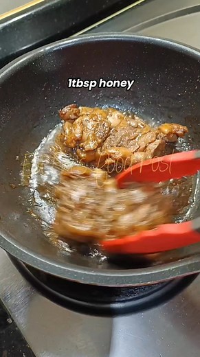 Chicken char siu in pan #fblifestyle #ememsfoodpost | Em Em's Food Post