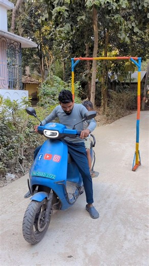 Magic Square 🪄 🤣🤣🤣 #funny #laugher #funnyclip #bike #funnyreels #funnykids #fun #magic