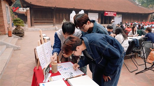 7K views · 75 reactions | From art spaces to street culture, Hanoi thrives as a city where creativity grows from tradition. #VietnamToday #YourWindowonVietnam #VTV #HanoiDepartmentofTourism #HanoiCometoLove #HanoiTheCreativeCity | Vietnam Today | Facebook