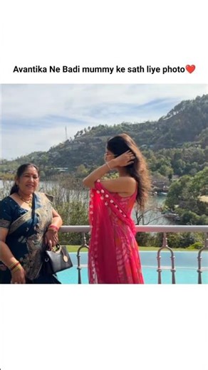 Avantika made a reel with her elder mother❤ #avantikabhatt