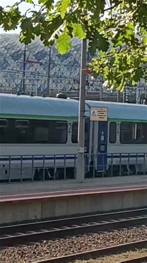 Vectron- ???? crogo junit z składem PKP Intercity nie jak to skłat