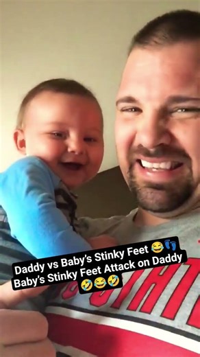 Daddy vs Baby’s Stinky Feet 😂👣Baby’s Stinky Feet Attack on Daddy #babylaugh #cute #funnymoments