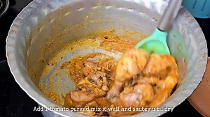 Ruz bukhari with chicken, famous middle eastern cuisine , ruz bukhari rice, chicken ruz bukhari, Ingredients 600 grams chicken 1 medium carrots 2 tbsp raisins or cashews 1 onions sliced Cloves cardomom s Cinnamon pepper corns Mace star anise Cumin seed , fennel seeds 1 tbsp ginger garlic paste 1 ripe tomato pureed 1/2 tsp red chilli 1/2 tsp cumin powder 1/2 tsp garam masala 1/2 tsp pepper powder 1 tsp coriander powder 1 tsp salt 500 grams rice washed presoaked | Lets cook with Shaheen Syed