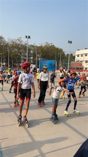 Jay Skating Team-JSC on Instagram: "Non stop 1 hour skating finishing 😍🔥 #skating #reels #viral #palitana #teamjsc"