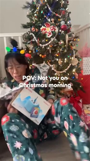 tonies US on Instagram: "A joy-filled, peaceful Christmas morning awaits, IF you set up your Toniebox before! 😜 Pro tip: you can even download individual Tonies while they’re still in their packaging! Just pop the Tonie bag with Tonie inside on top of the Toniebox after it’s been setup to activate the download ✨ If you need additional help with setup, please head to the link in our bio for both help FAQs and a Support Form where you can get in touch with our Customer Happiness Team directly 📩 