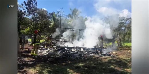 Kauai firefighters extinguish building fire in Moloaa, $105k in damages