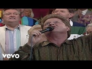 Bill & Gloria Gaither - Holy Ground [Live] ft. Tim Pettigo