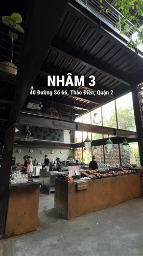 Khám Phá Quán Cà Phê Khổng Lồ Nhâm Thảo Điền