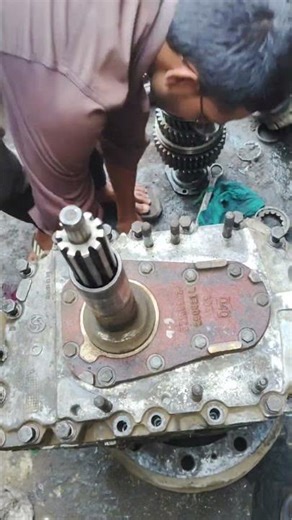 ZF BS4 Gearbox Repairing .......#machinist #viral #shorts #reelitfeelit #mr_mrc_47