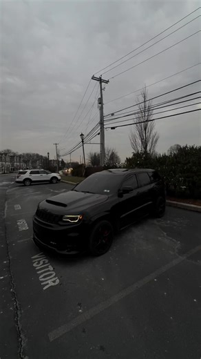 Exploring the SRT Trackhawk Jeep Grand Cherokee