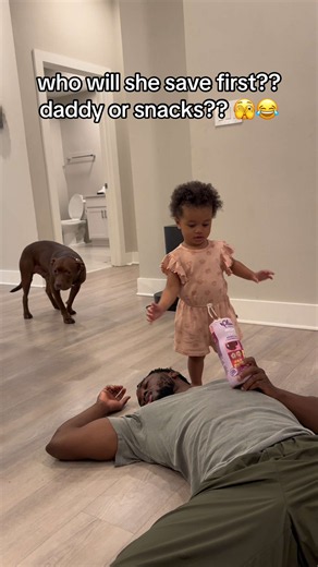 who will she save first?! 🫣😂 #fyp #babiesoftiktok #toddlersoftiktok #funnybaby #reaction