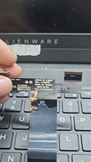 Alienware x14 display cable changing