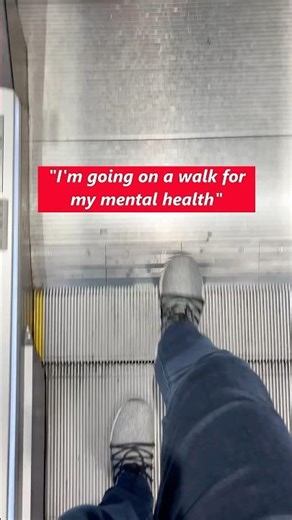 5 Minutes in a LEGO Store Changed My Day for the Better