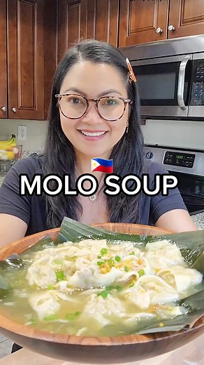 How to Make Molo Soup: Filipino Pork Dumpling Soup Recipe