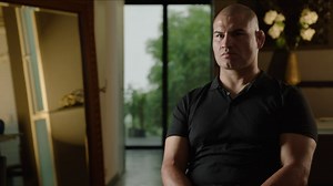 Velasquez explains differences between Lucha libre and MMA