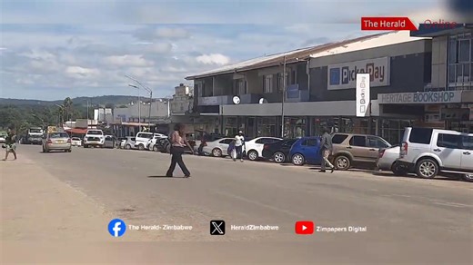 Chinhoyi CBD a hive of activity After initial hesitation in the morning, most shops are now open and people are moving freely as they go about their business. 📹: Walter Nyamukondiwa | The Herald-Zimbabwe