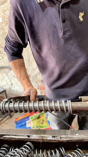 Perfect Flow in Manual Spring Making 😌⚙️ #shorts